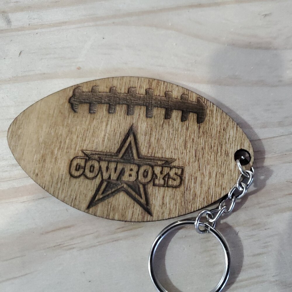 Dallas Cowboys Football Engraved Wood  Keychain Tag Charm 3"